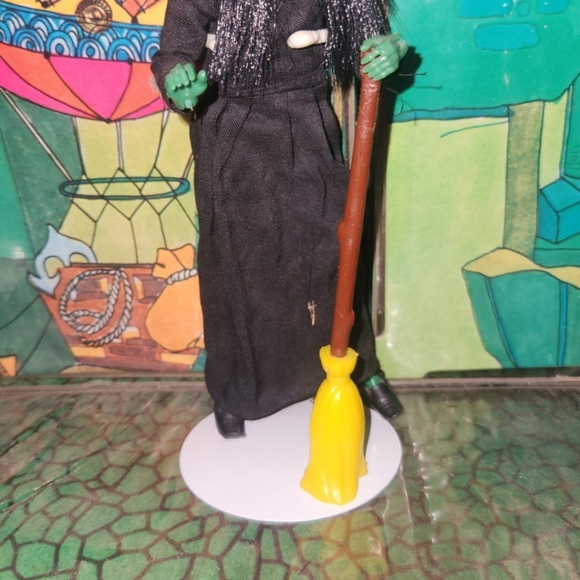 Vintage MEGO Wizard of Oz EMERALD CITY Collectible Doll Set - Picture 3 of 12